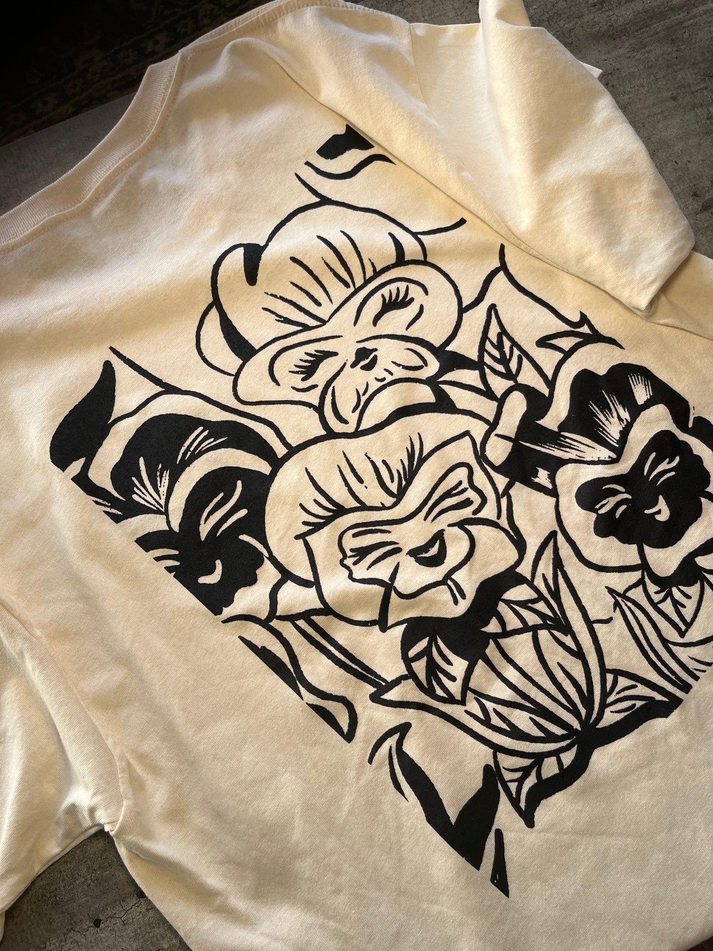 T-shirt | MIRA LAS FLORES